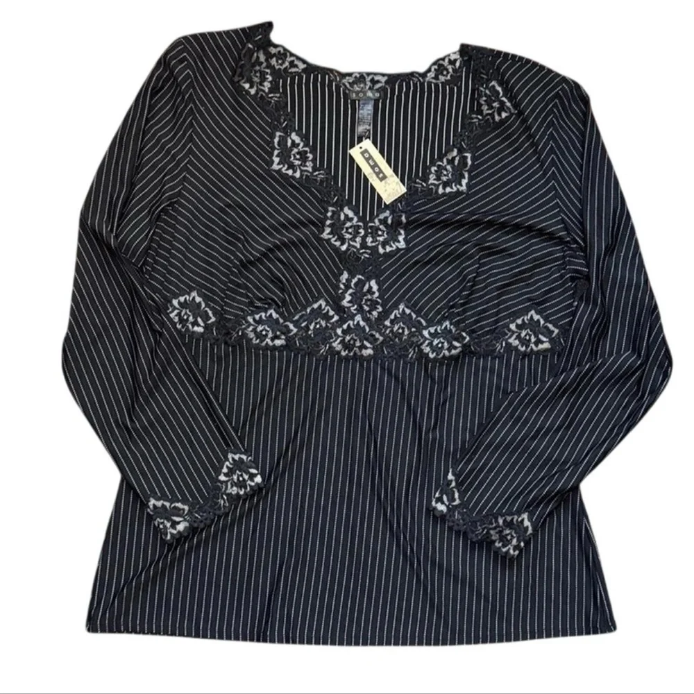 NWT Soma Women’s Travelers Ticking Black Pin Stripe Lace 3/4 Sleeve Top — LARGE - Picture 1 of 6